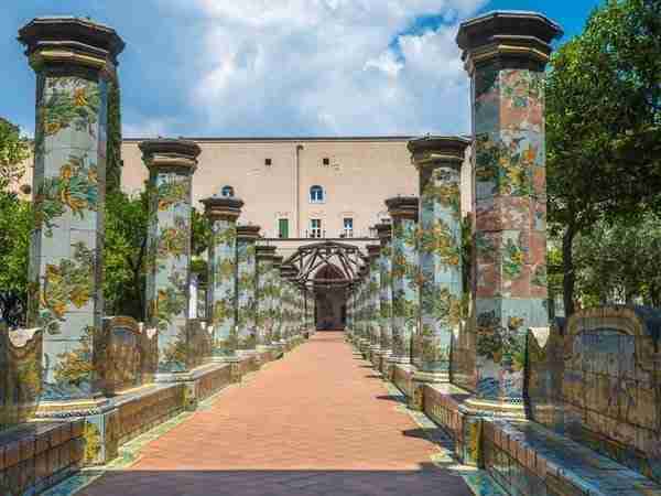 Chiostro di Santa Chiara