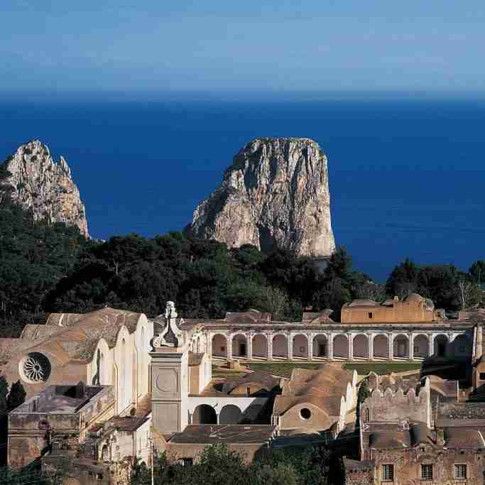 veduta della certosa san giacomo